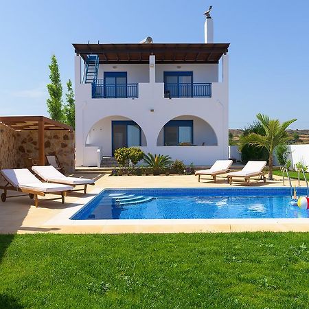 Villa Deep Blue ลาคาเนีย ภายนอก รูปภาพ