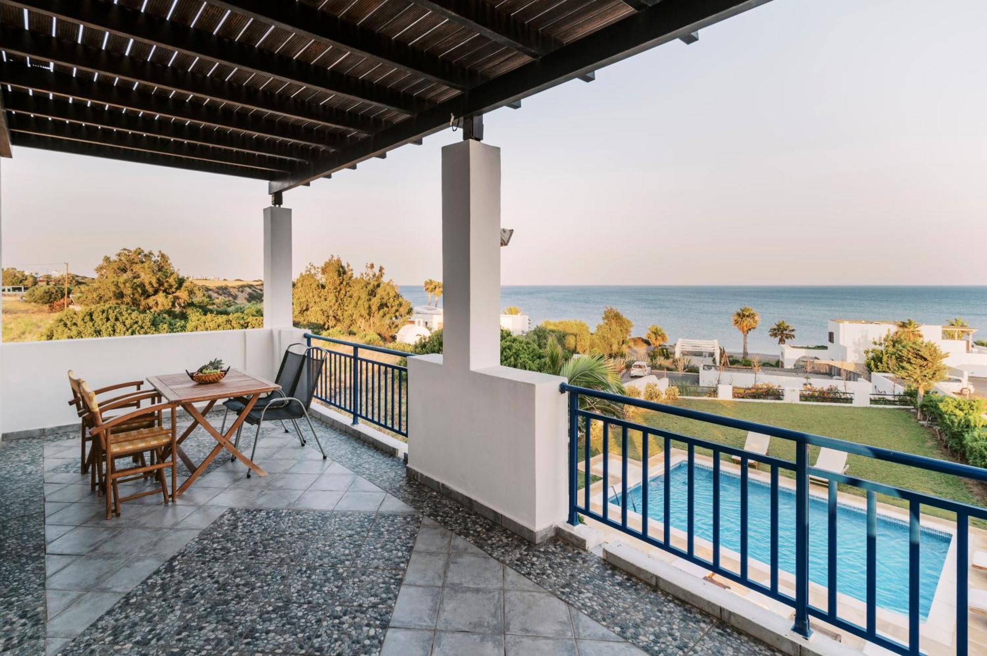 Villa Deep Blue ลาคาเนีย ภายนอก รูปภาพ