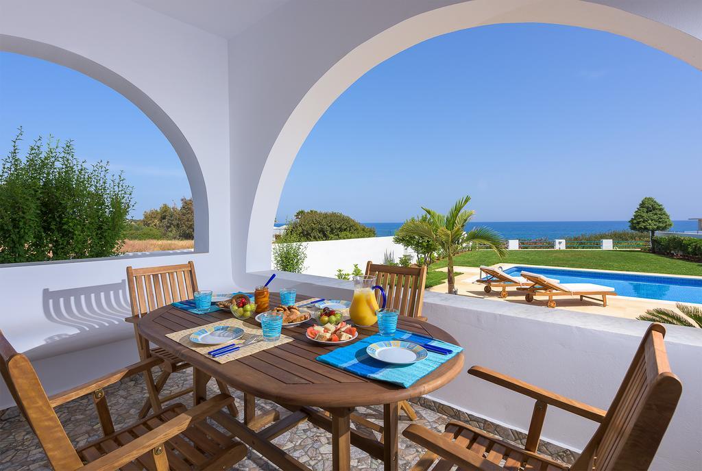 Villa Deep Blue ลาคาเนีย ภายนอก รูปภาพ